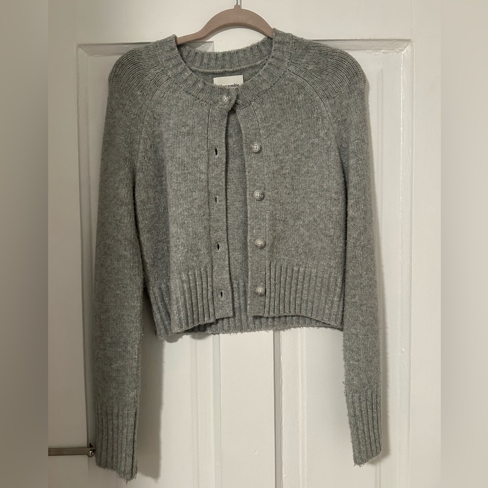 Abercrombie & Fitch Gray Women's Cardigan